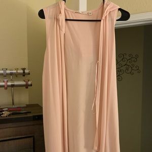 Woman’s Medium pink cardigan